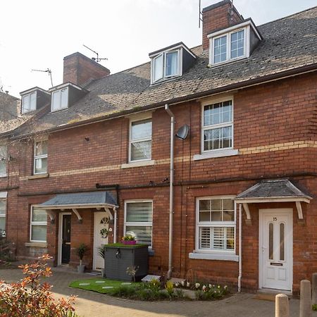 Hereford City - St Owens Terrace - Comfortable & Spacious Well Presented Three Storey House, Perfect For A Weekend Away & Exploring The City On Foot - Hosted By Rentmyhouse 外观 照片