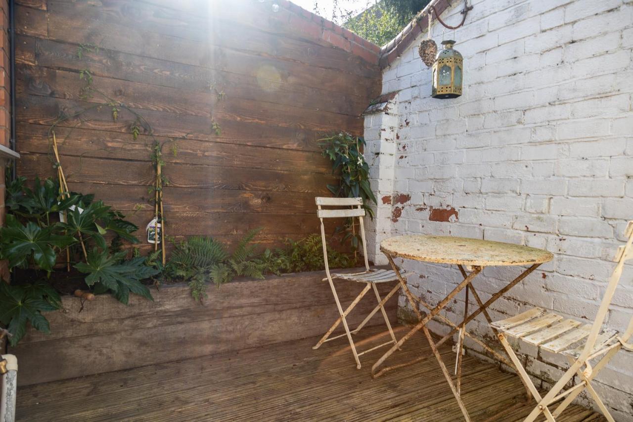 Hereford City - St Owens Terrace - Comfortable & Spacious Well Presented Three Storey House, Perfect For A Weekend Away & Exploring The City On Foot - Hosted By Rentmyhouse 外观 照片
