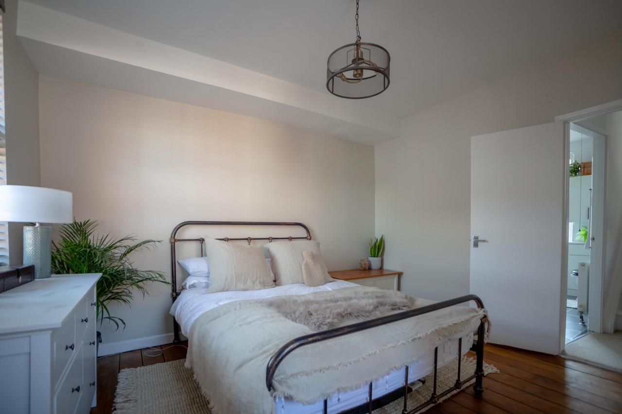 Hereford City - St Owens Terrace - Comfortable & Spacious Well Presented Three Storey House, Perfect For A Weekend Away & Exploring The City On Foot - Hosted By Rentmyhouse 外观 照片