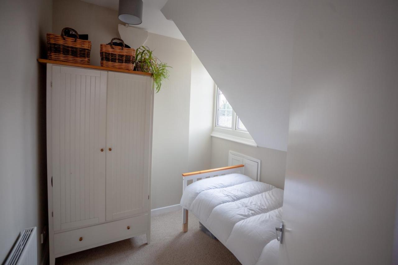 Hereford City - St Owens Terrace - Comfortable & Spacious Well Presented Three Storey House, Perfect For A Weekend Away & Exploring The City On Foot - Hosted By Rentmyhouse 外观 照片