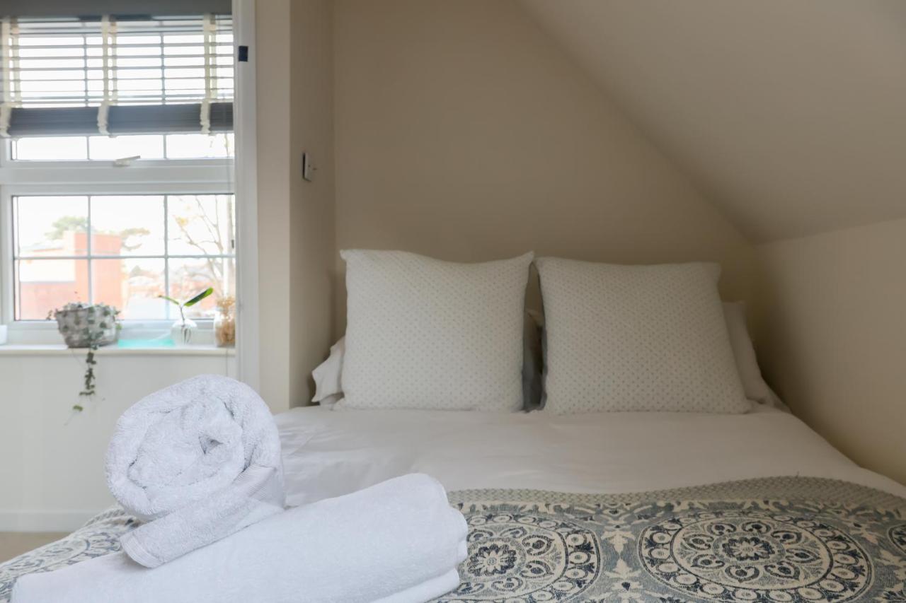 Hereford City - St Owens Terrace - Comfortable & Spacious Well Presented Three Storey House, Perfect For A Weekend Away & Exploring The City On Foot - Hosted By Rentmyhouse 外观 照片