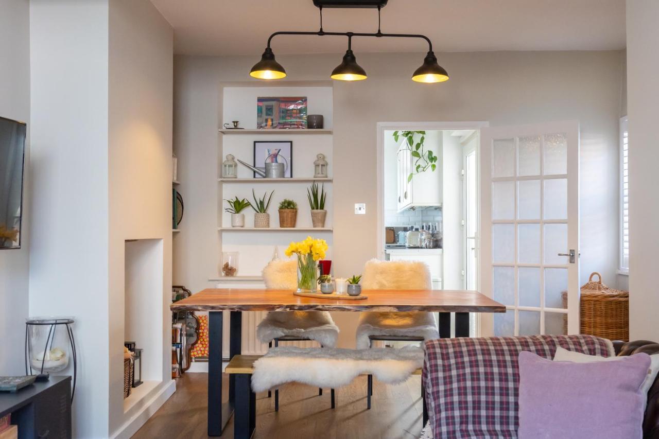 Hereford City - St Owens Terrace - Comfortable & Spacious Well Presented Three Storey House, Perfect For A Weekend Away & Exploring The City On Foot - Hosted By Rentmyhouse 外观 照片