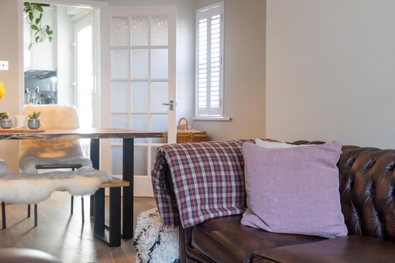 Hereford City - St Owens Terrace - Comfortable & Spacious Well Presented Three Storey House, Perfect For A Weekend Away & Exploring The City On Foot - Hosted By Rentmyhouse 外观 照片